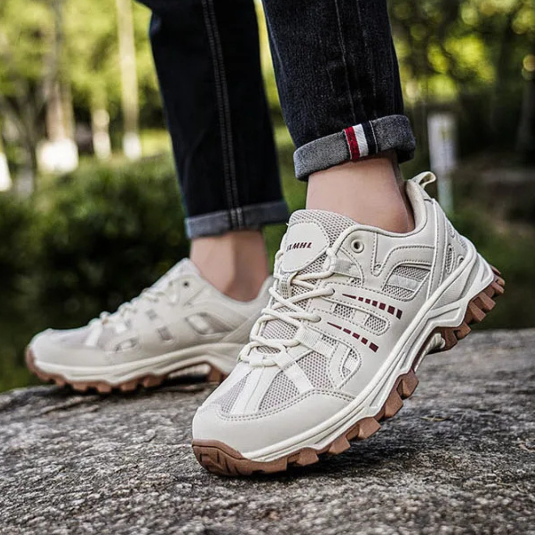 Trekking Shoes
