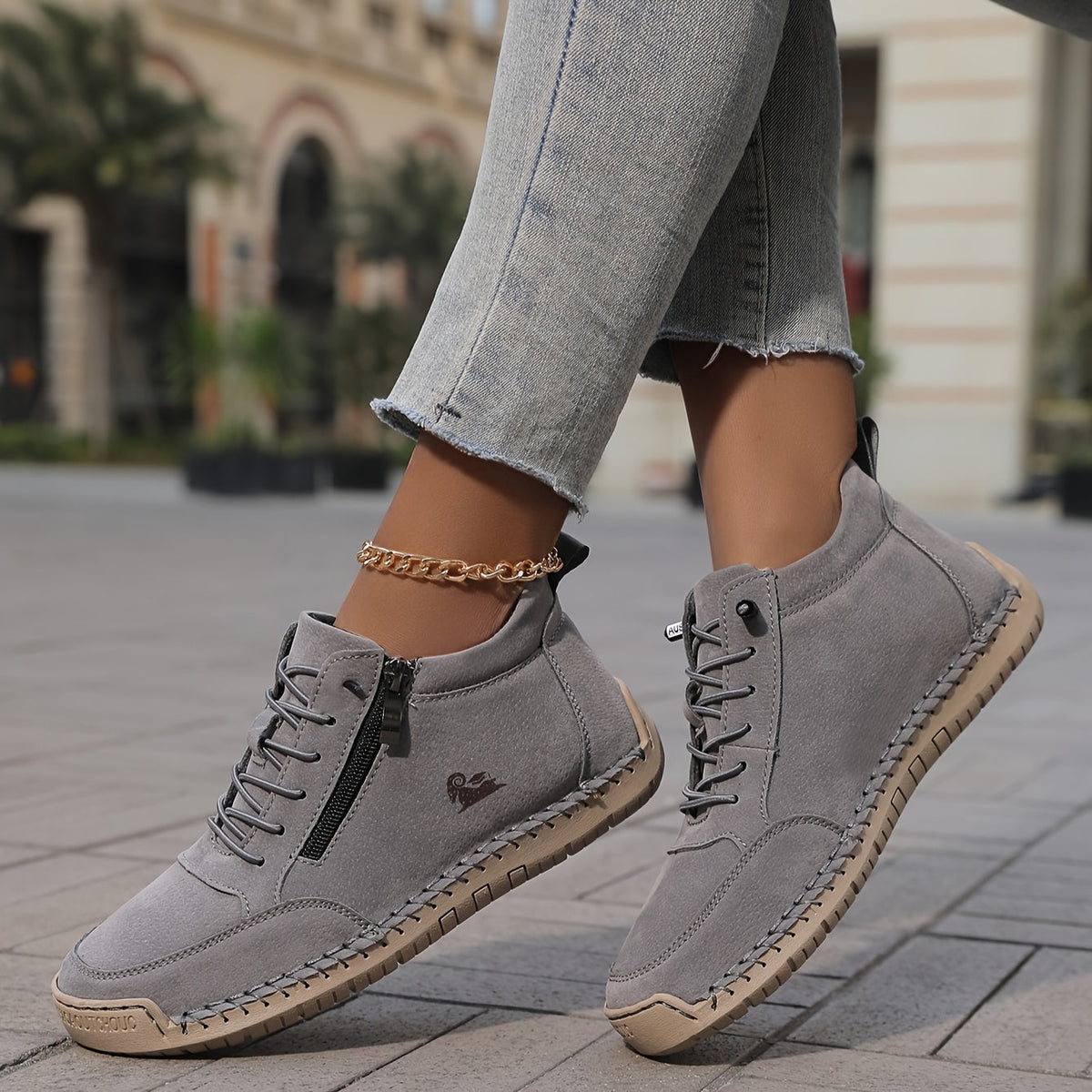 Nova - Orthopedic Sneakers with Zipper