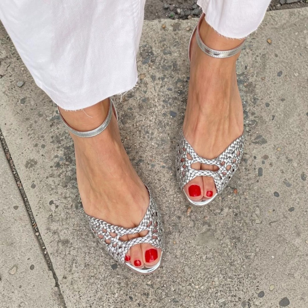 Caroline | Golden Woven Sandals - view 8