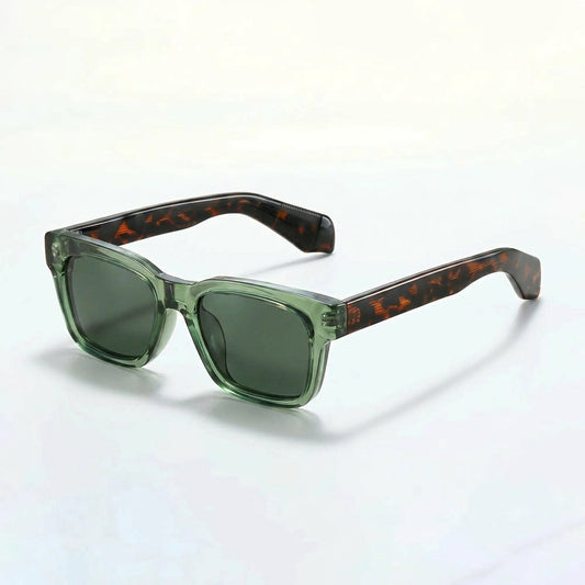 Vanguard | Bold Frame Sunglasses