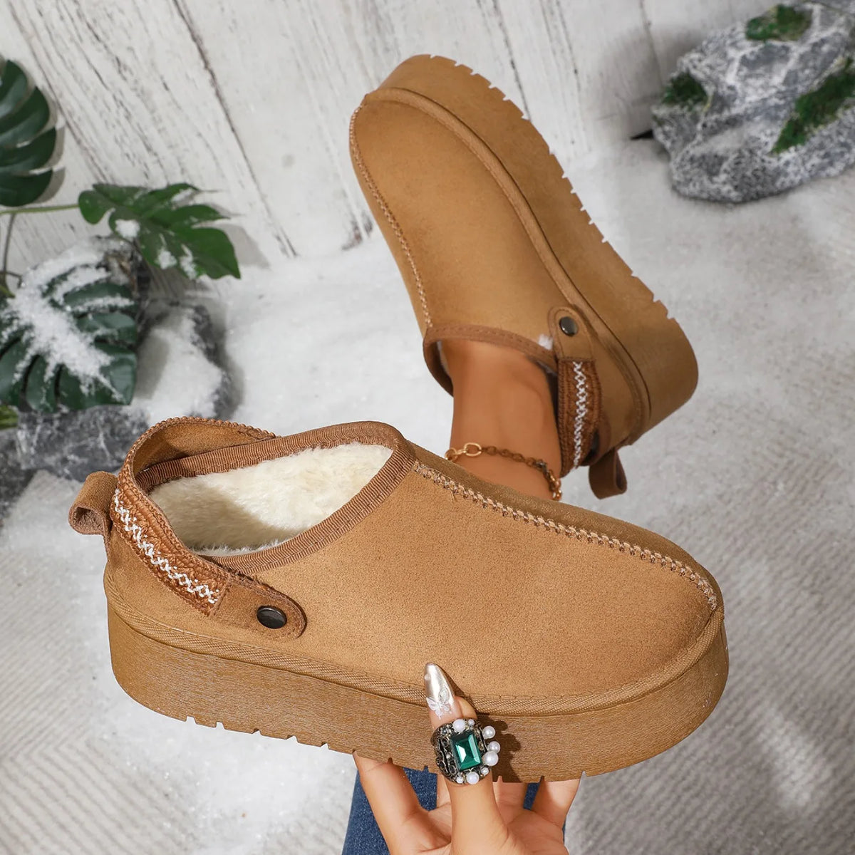 Dawn - Plush-Lined Platform Clogs