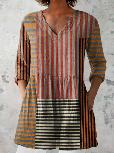 Cordelia - Long Blouse with V-Neck