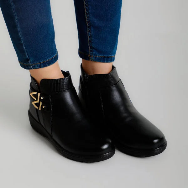 Barbara - Double-Buckle Comfort Ankle Boots