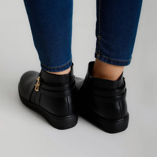 Barbara - Double-Buckle Comfort Ankle Boots