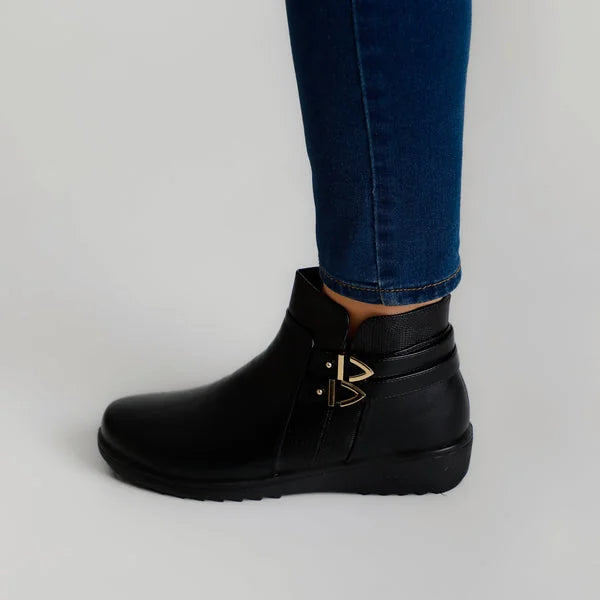 Barbara - Double-Buckle Comfort Ankle Boots