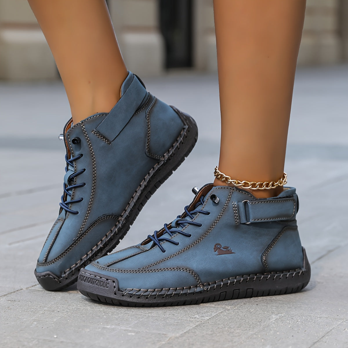 Josie - Ankle-High Comfort Sneakers