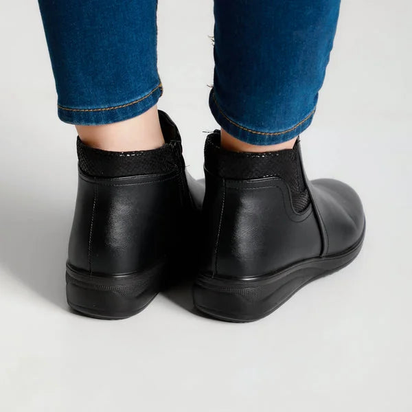 Kay - Elastic-Panel Comfort Ankle Boots