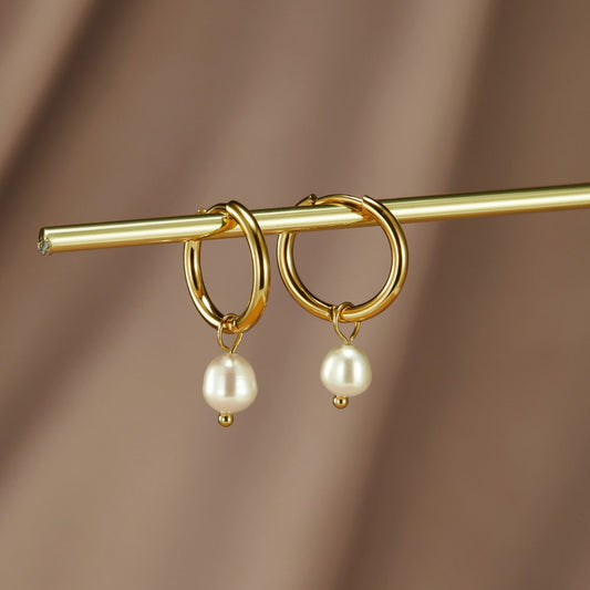 Sophie - Freshwater Pearl Hoop Earrings