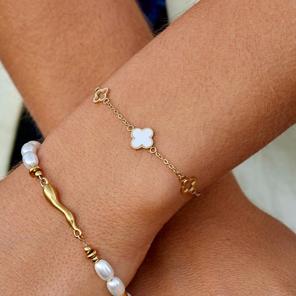 Olivia - Gold Clover Bracelet