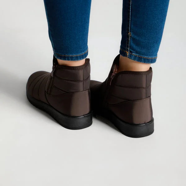 Lynn - Padded Zip Comfort Boots